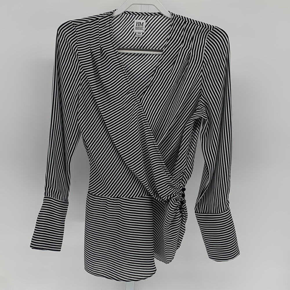 Badgley Mischka Black/White Striped Wrap Blouse. SzMED
